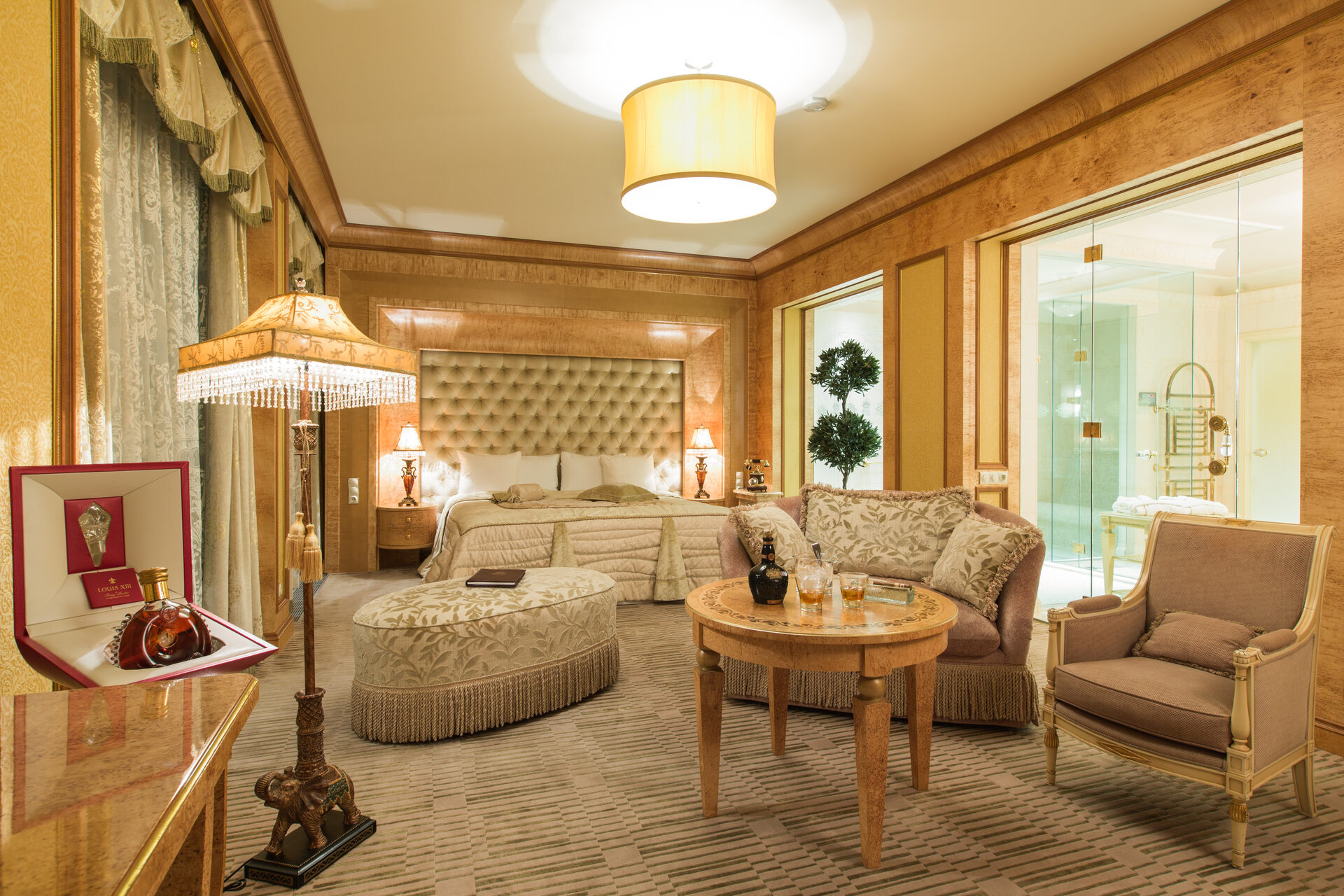 Boutique Room